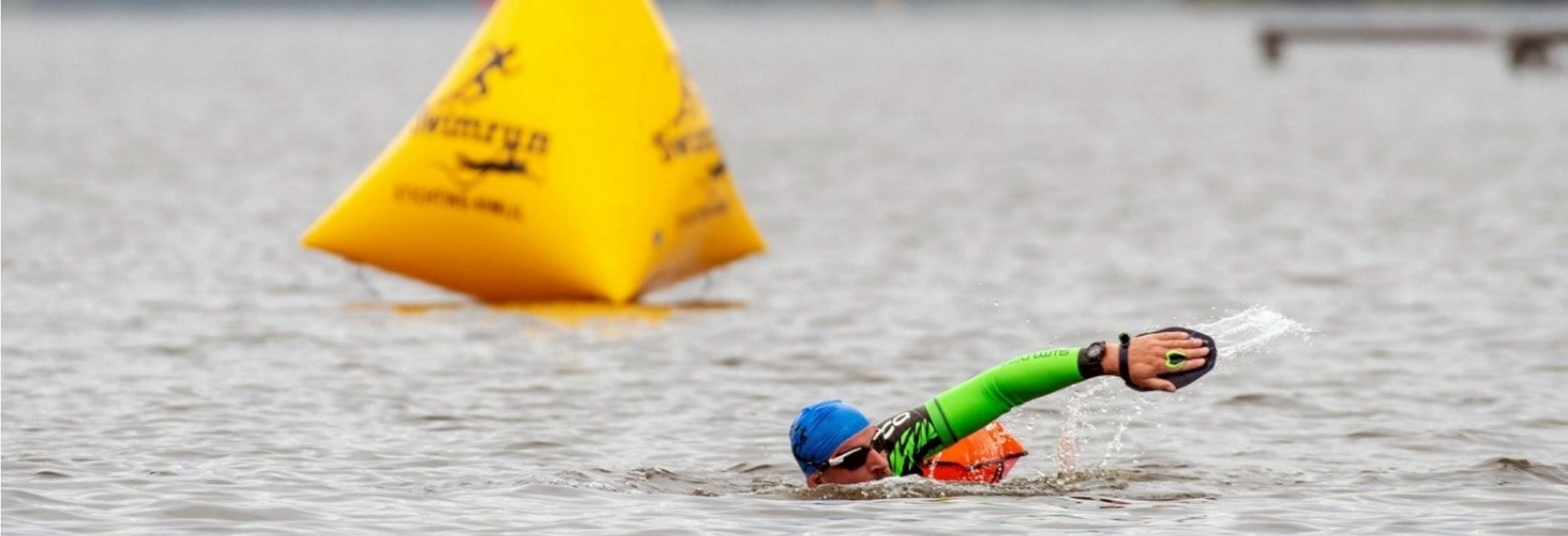 Afstand houden tijdens de Lauwersoog Swimrun